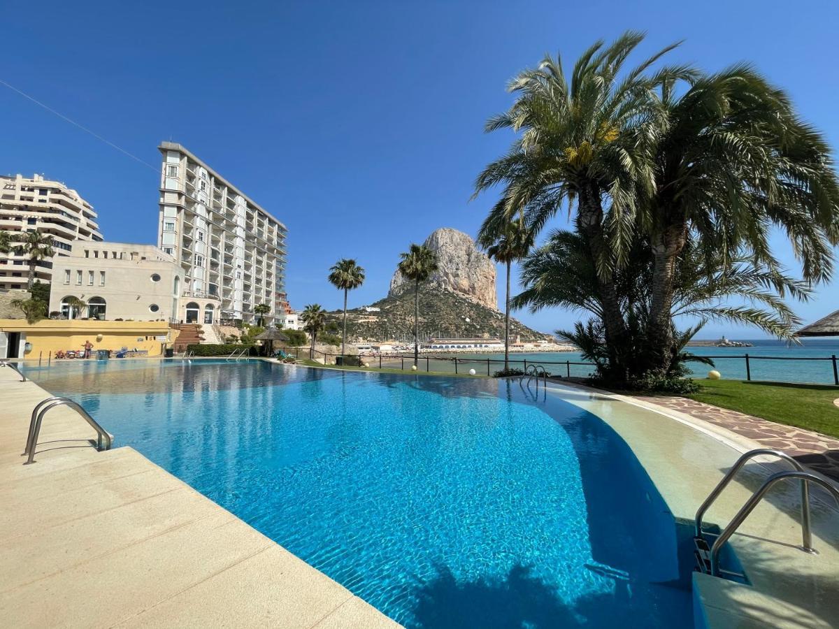 Clp - Beach Front, Pool View And Parking Calpe Eksteriør billede
