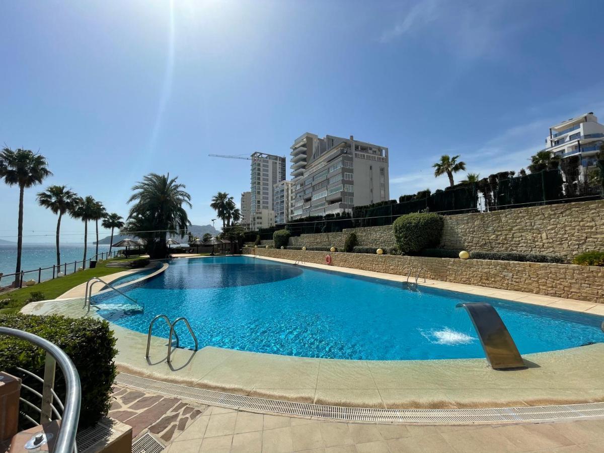 Clp - Beach Front, Pool View And Parking Calpe Eksteriør billede